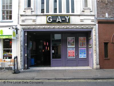 the yard gay bar london