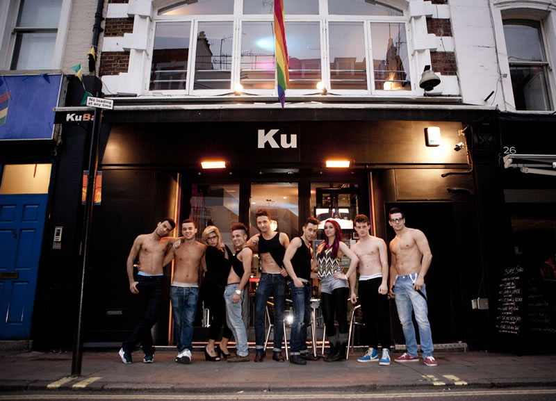 London Gay Bars 2022 in Soho: 30-somethings.