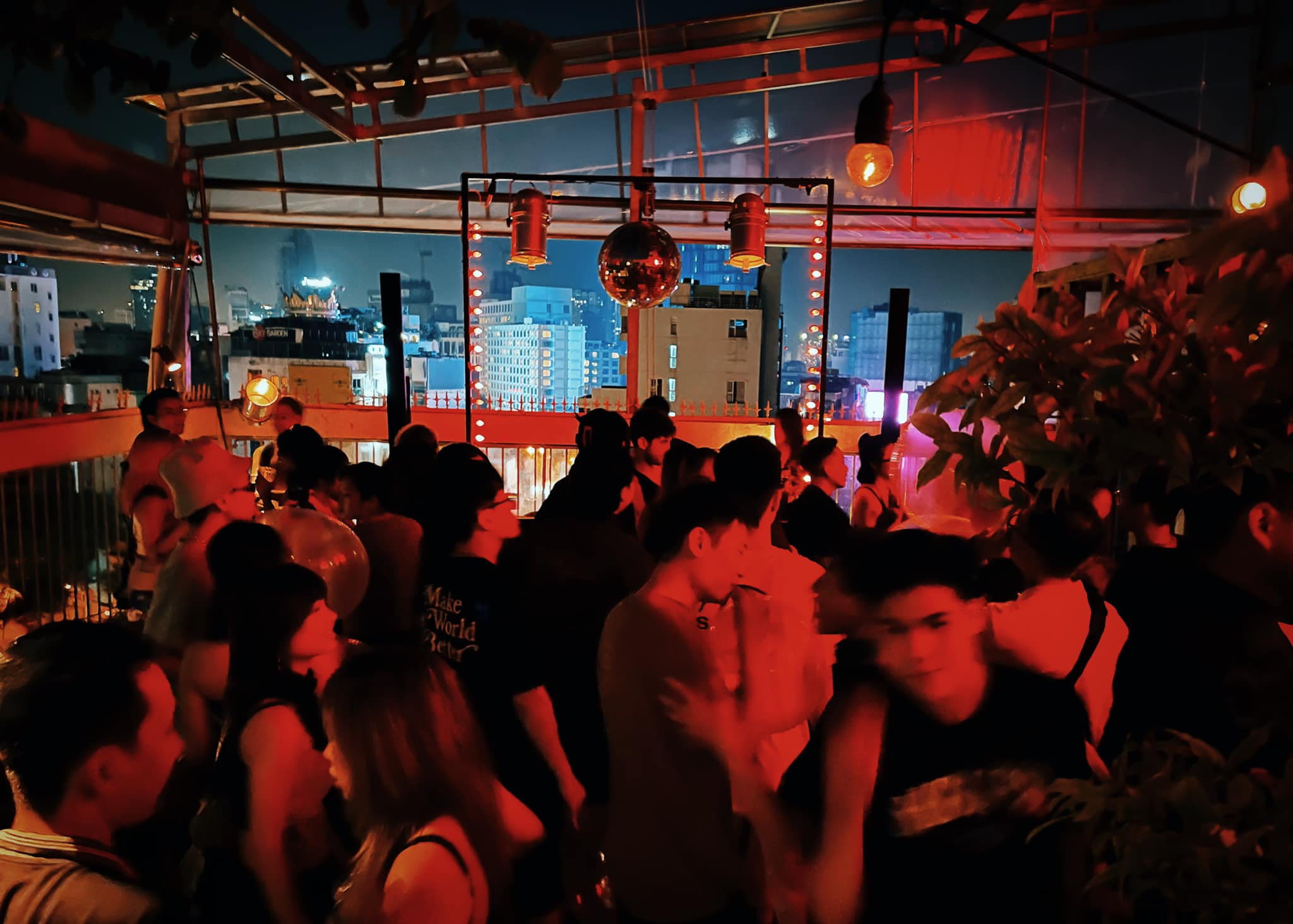 Gay Bars for 18+ in Ho Chi Minh City GayCities Ho Chi Minh City GayCities Ho Chi Minh City
